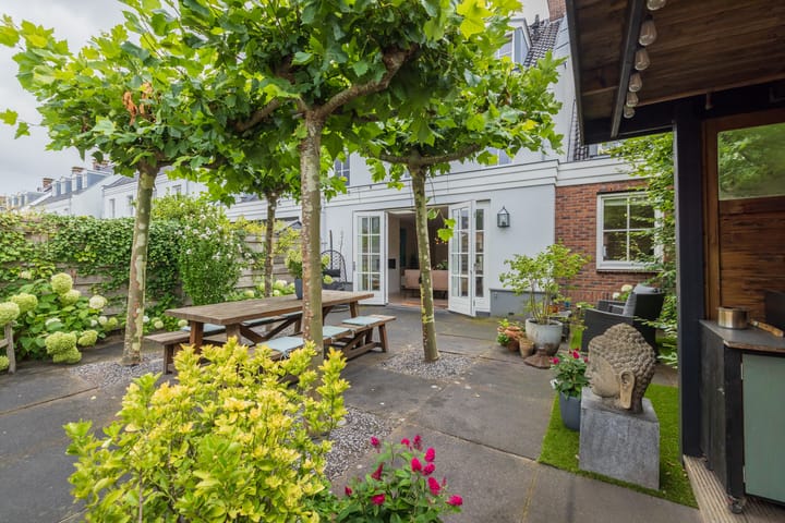 Photo 32 of Binnenhof 16