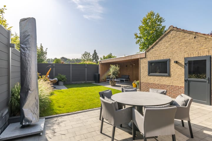 Foto 2 van Dr. Poelsstraat 11