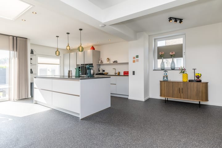 Foto 9 van Dr. Poelsstraat 11