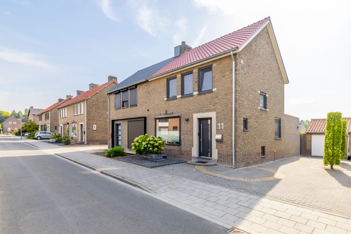 Foto 32 van Dr. Poelsstraat 11