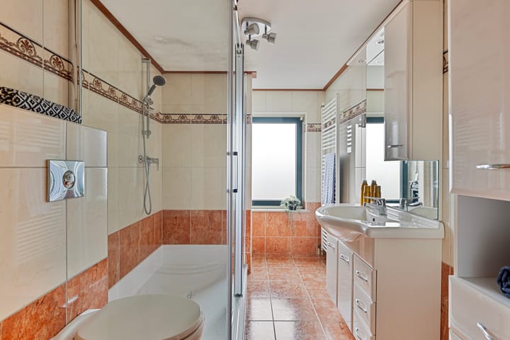 Foto 33 van Castorweg 94