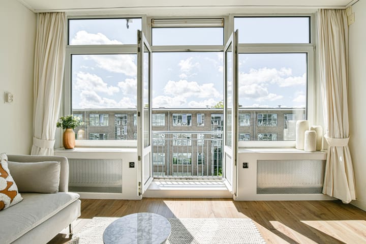 Foto 5 van Charlotte de Bourbonstraat 35-3