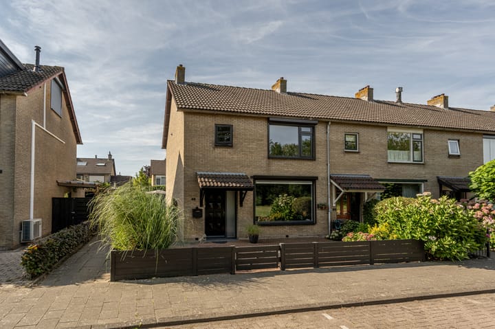 Photo 1 of Ridder van Dorplaan 46