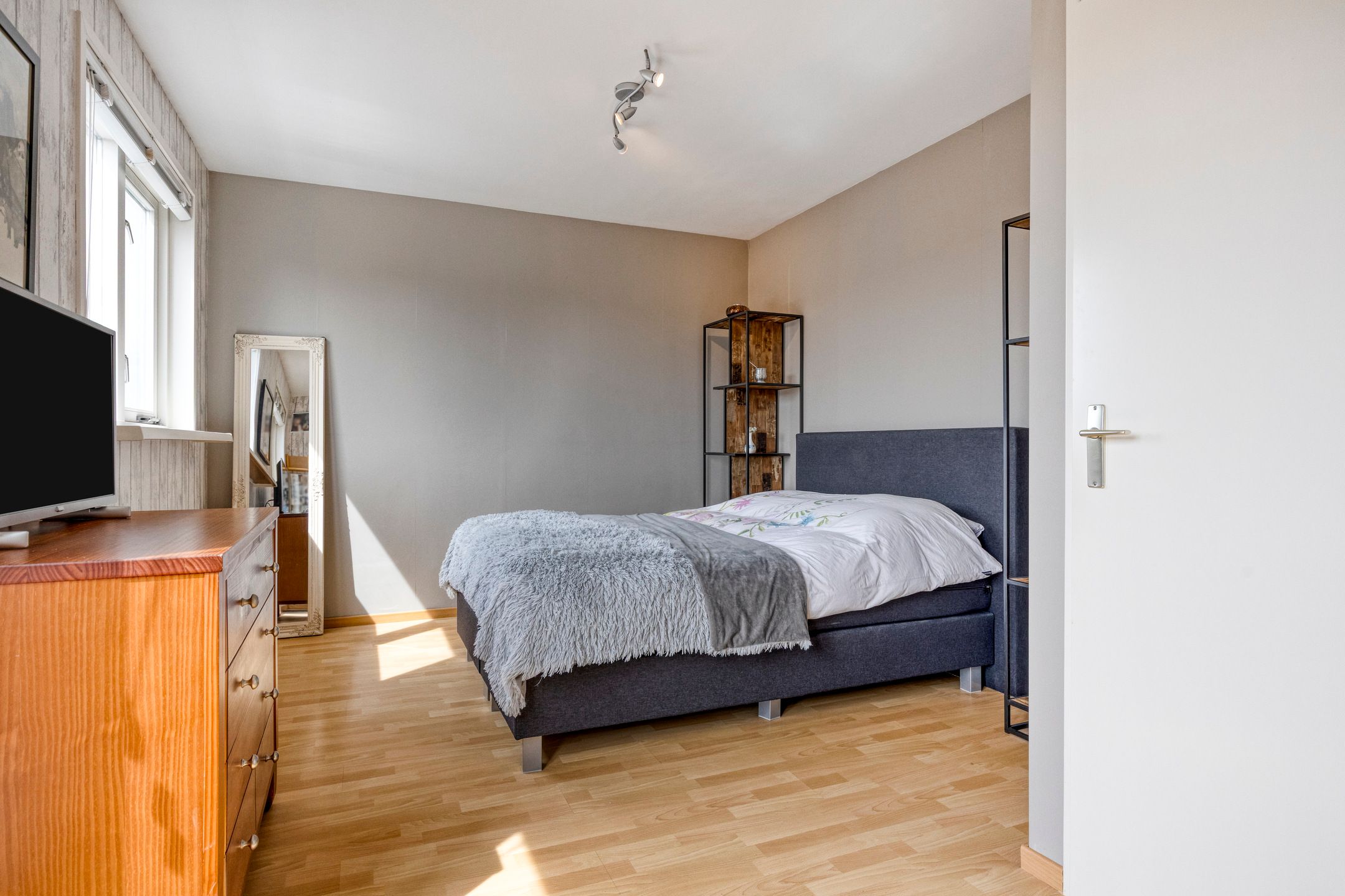 Foto 27 van Desselstraat 16