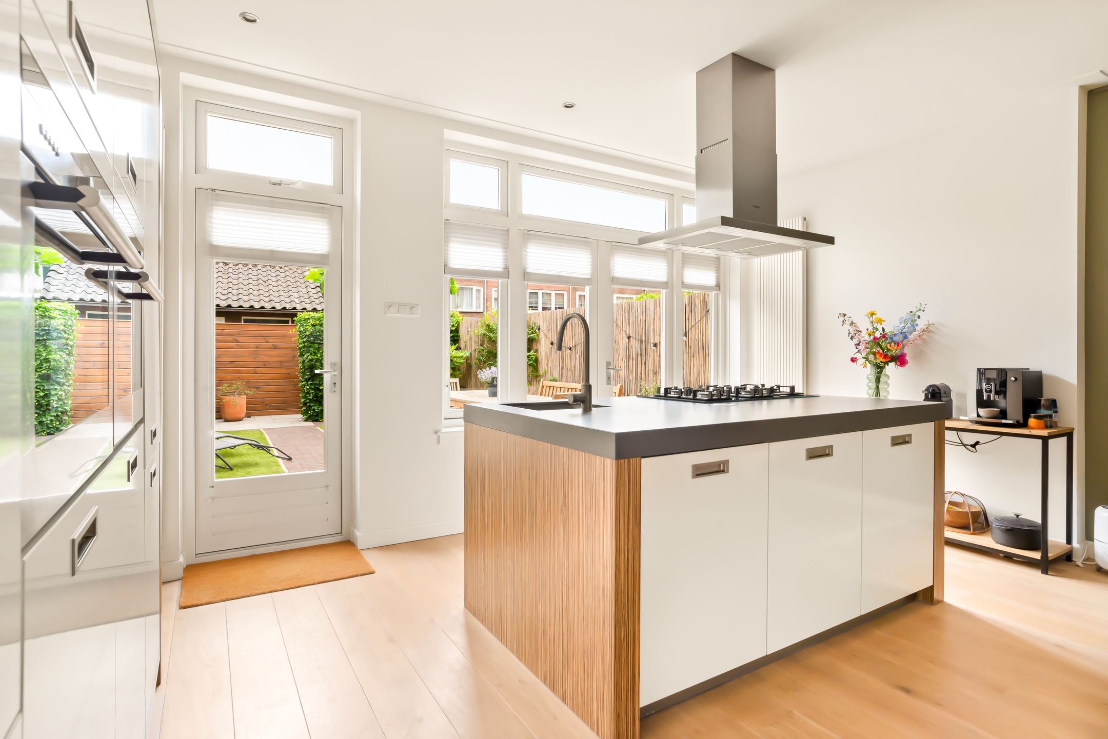 Photo 21 of J.T. Cremerlaan 9