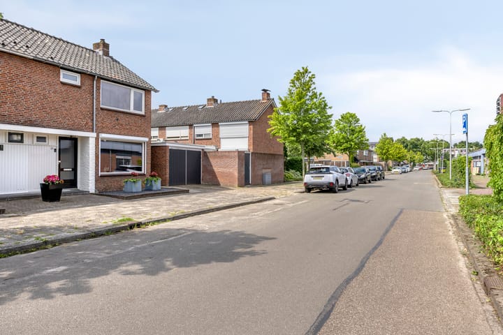 Foto 38 van Rijnstraat 43