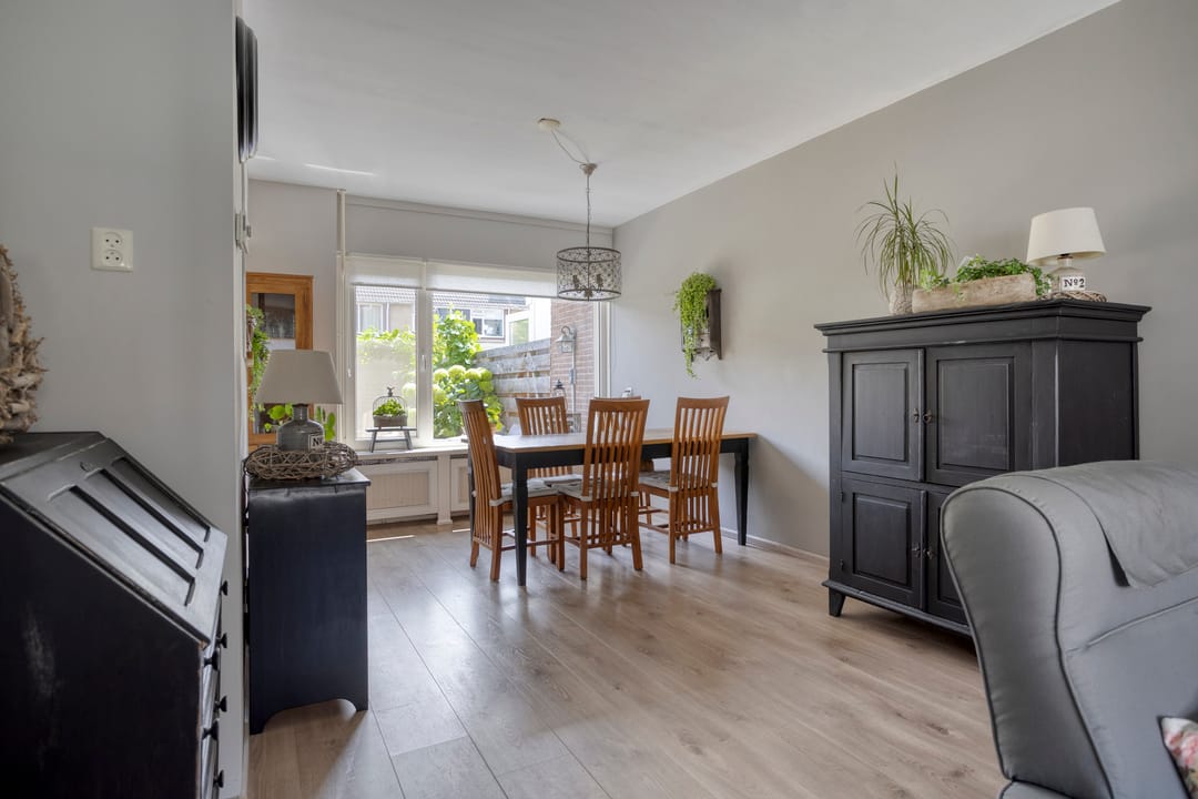 Foto 8 van Rousseaustraat 12