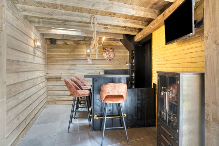 Foto 44 van Bredestraat 10