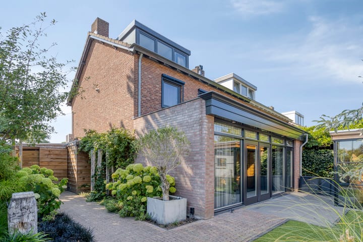 Foto 45 van Bredestraat 10