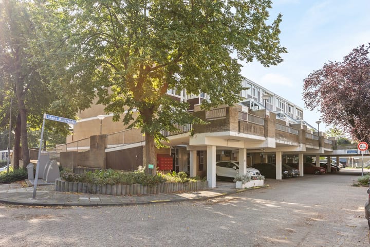 Foto 2 van Glenn Millerrode 30