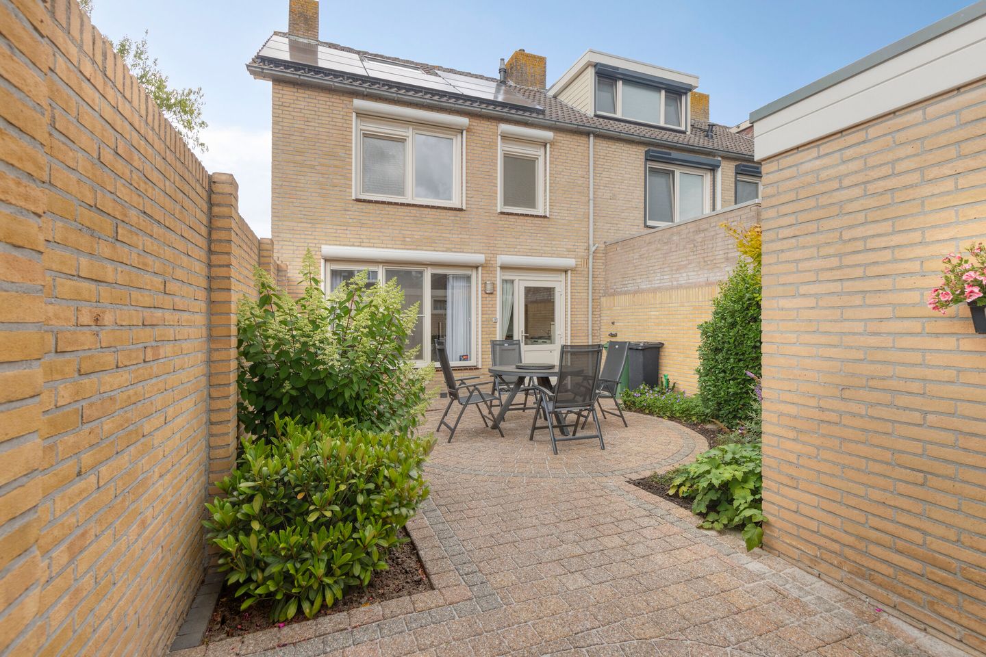 Foto 25 van Klooslaan 15