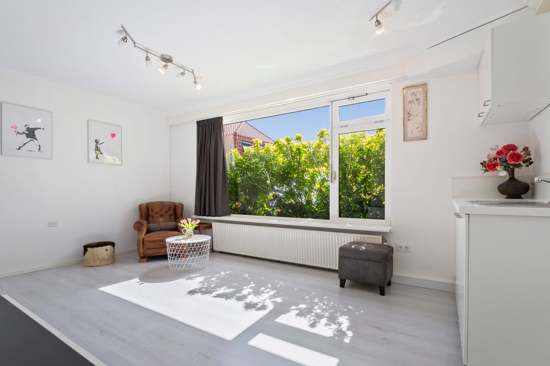 Photo 13 of Borneostraat 23