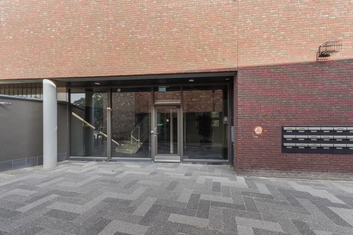 Foto 10 van Banier 72