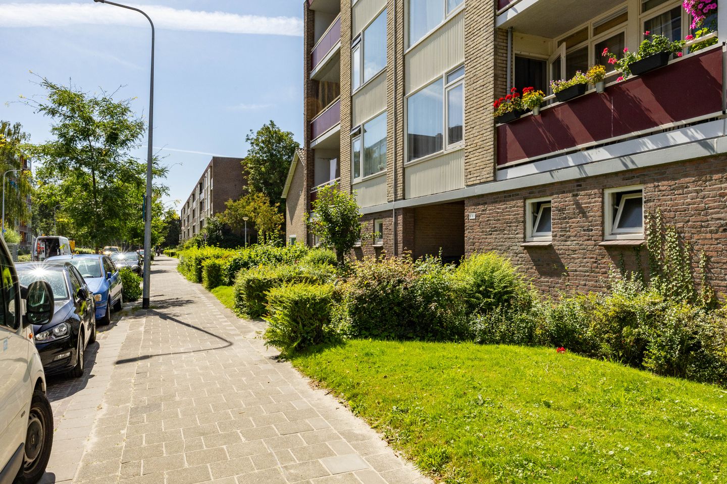 Foto 10 van Plutolaan 70