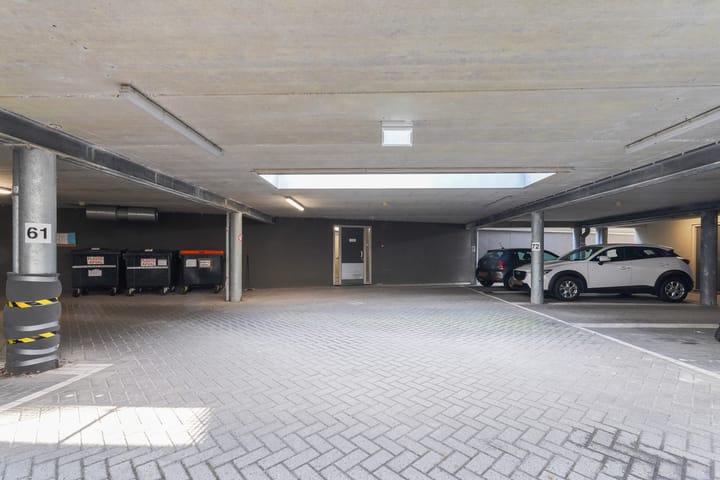 Foto 48 van Banier 72