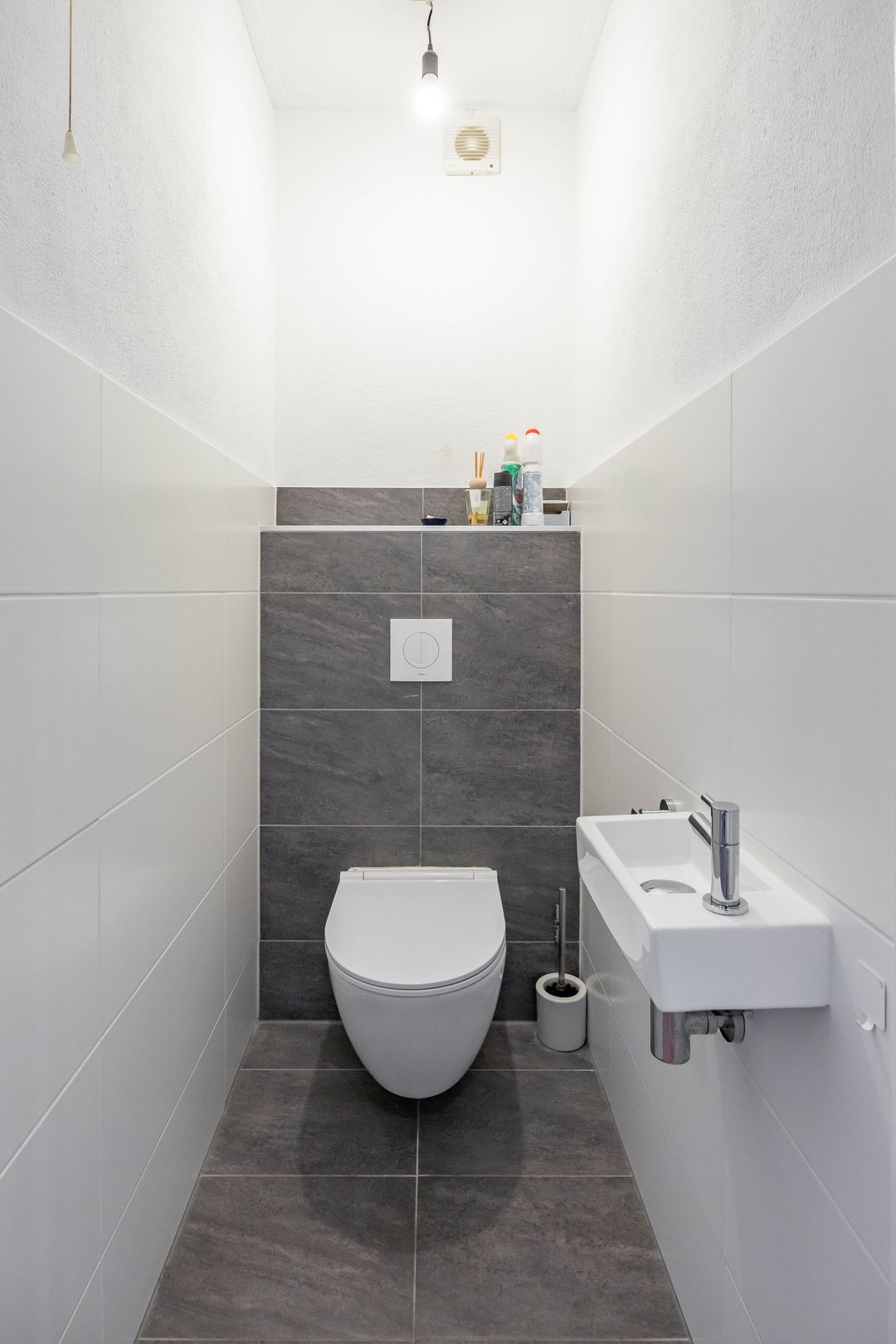 Foto 28 van Plutolaan 70