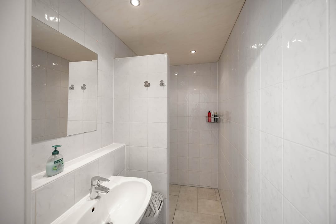 Foto 32 van Plutolaan 70