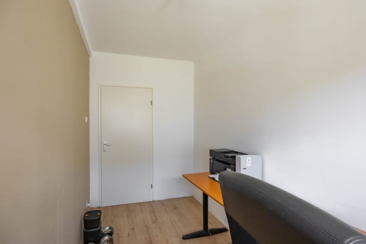 Foto 36 van Plutolaan 70