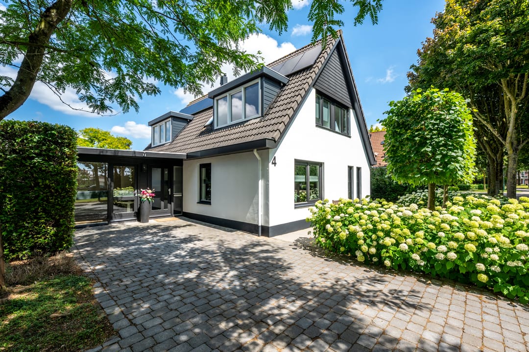 Foto 2 van Stationserf 4