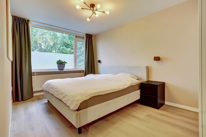 Photo 23 of Lodewijk van Deyssellaan 17