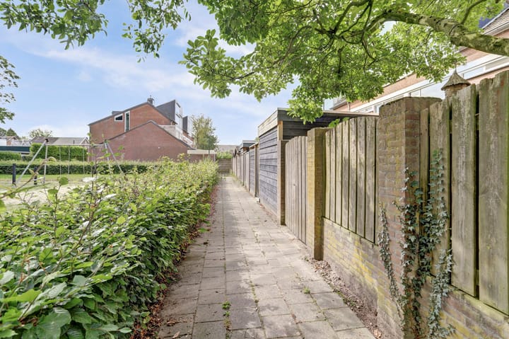 Photo 42 of Lodewijk van Deyssellaan 17