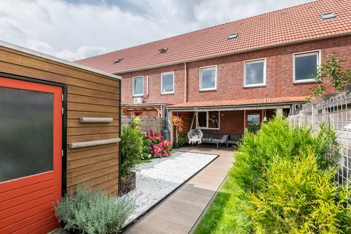 Foto 12 van Esdoornstraat 9