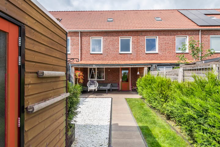 Foto 13 van Esdoornstraat 9