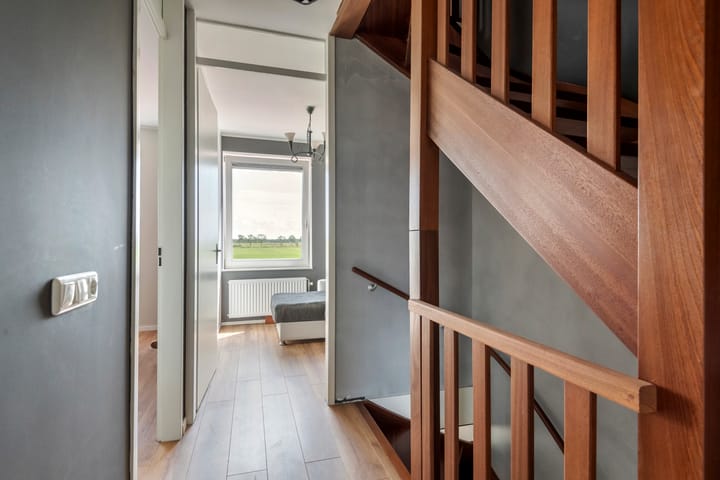 Foto 31 van Esdoornstraat 9