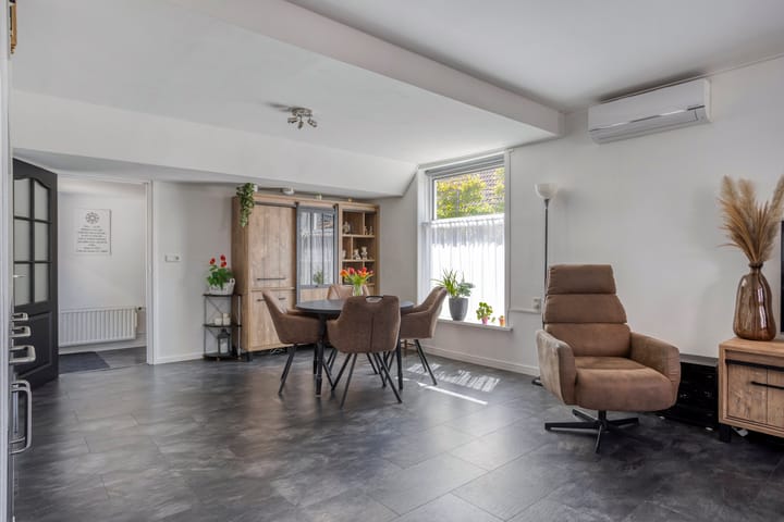 Photo 8 of Dijkstraat 13