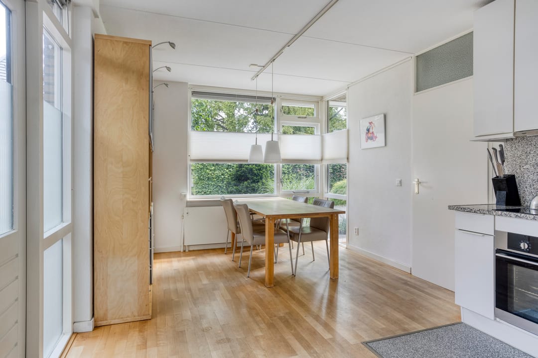 Foto 17 van Robert Kochstraat 47