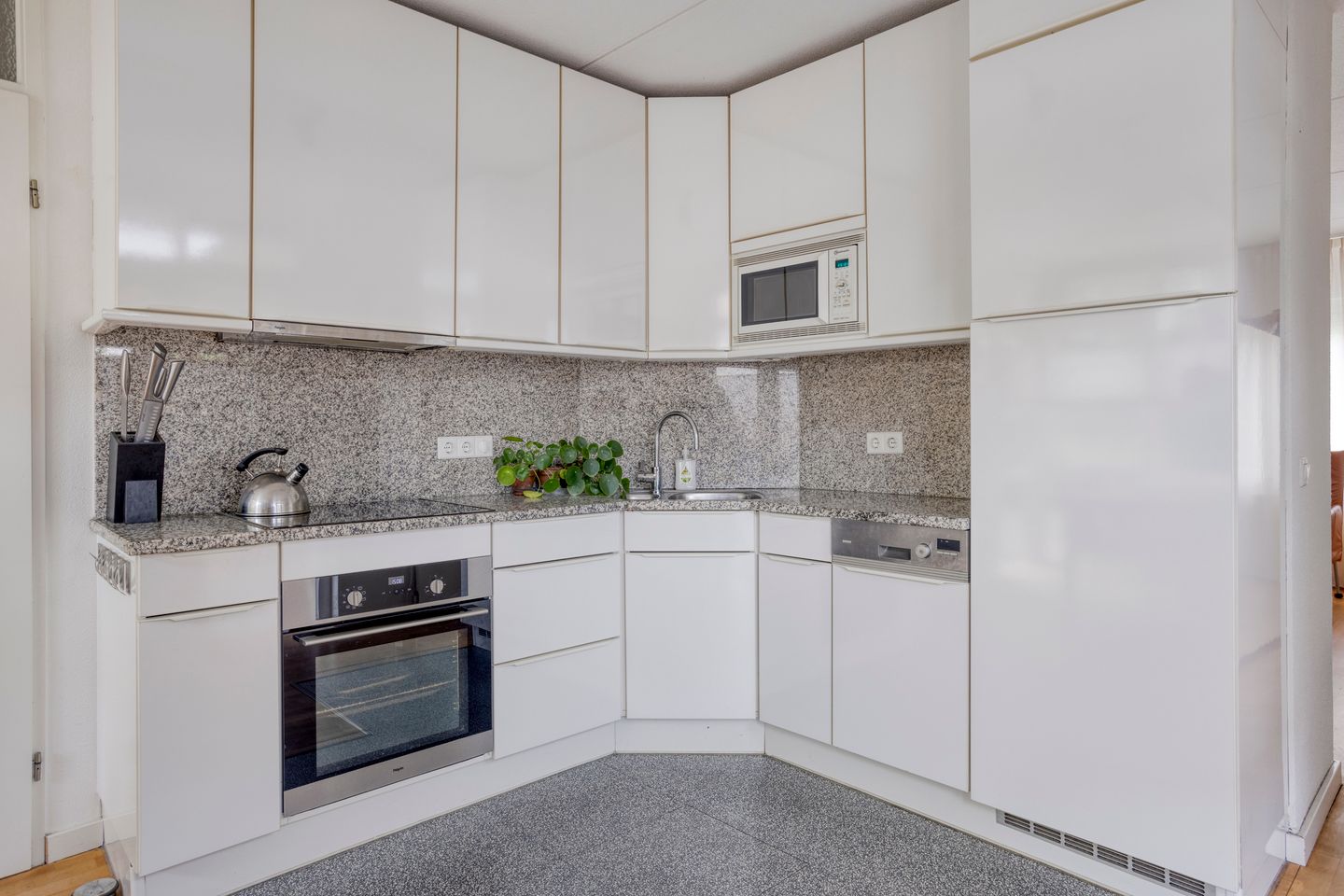 Foto 19 van Robert Kochstraat 47