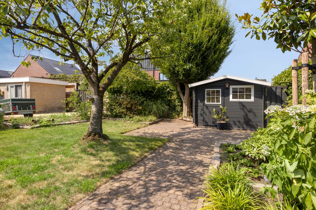 Foto 38 van Robert Kochstraat 47