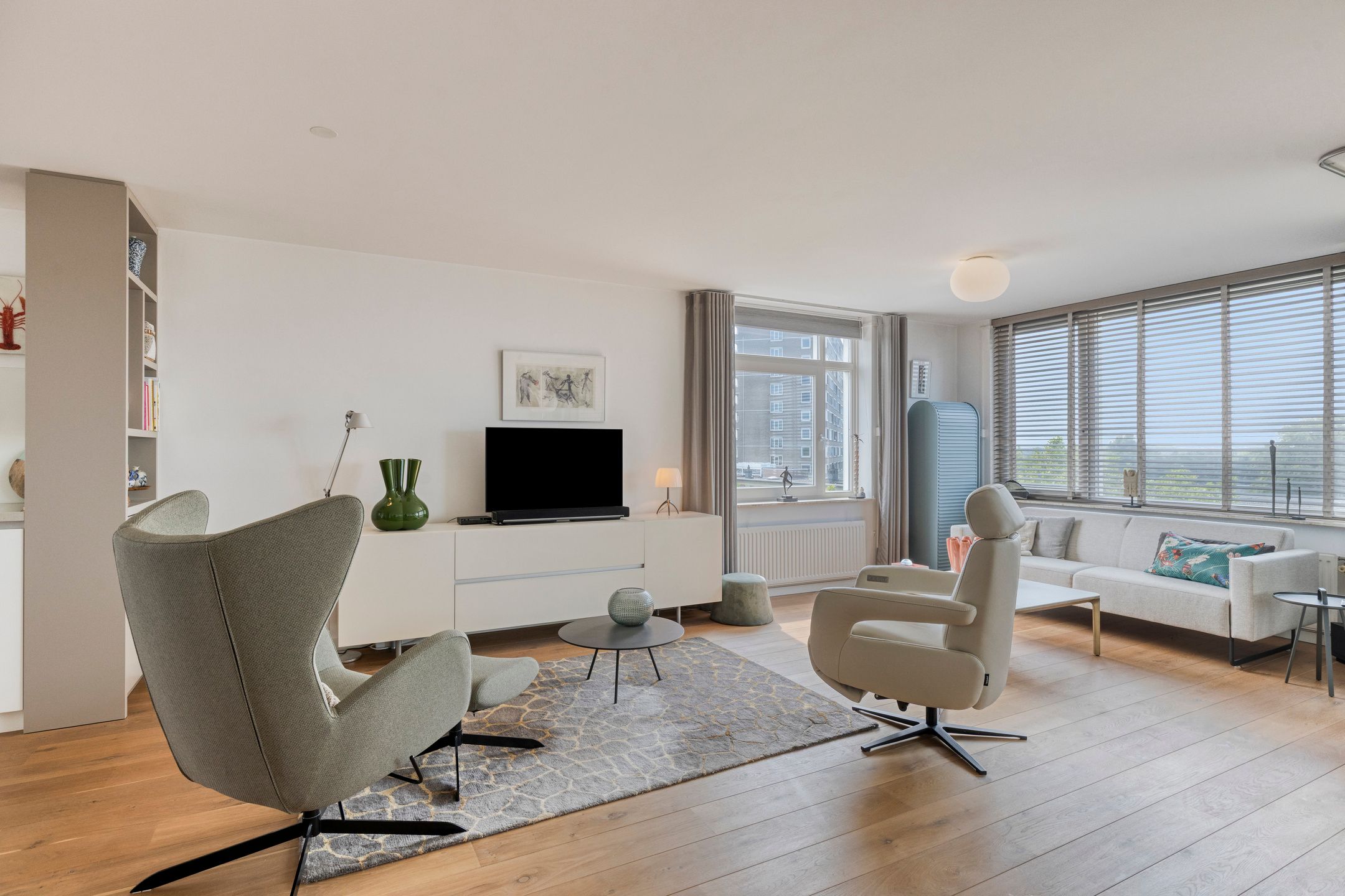 Foto 3 van Pettelaarseweg 182-M