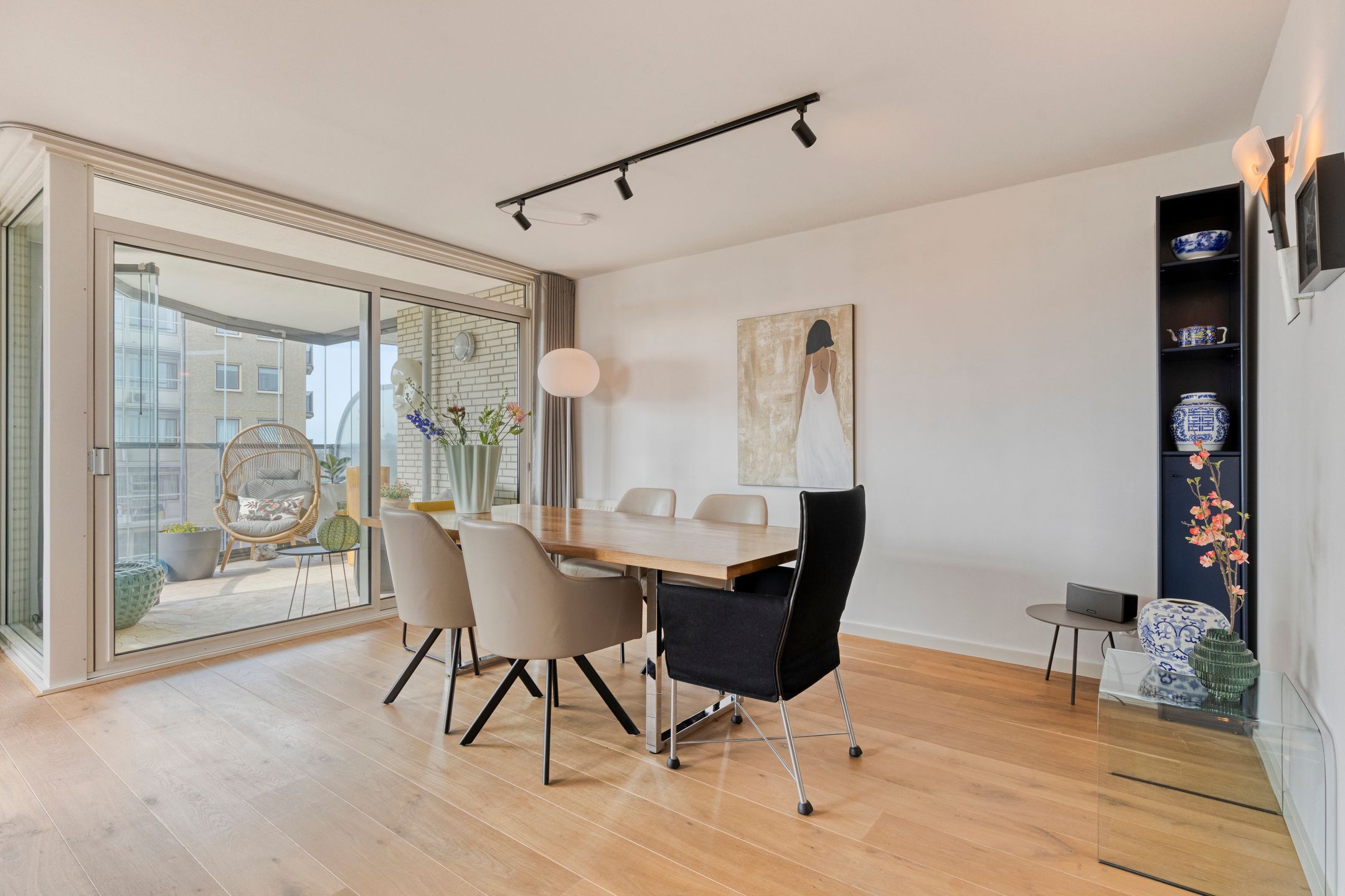 Foto 12 van Pettelaarseweg 182-M