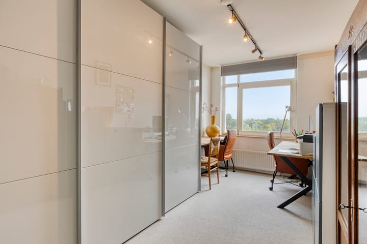 Foto 23 van Pettelaarseweg 182-M