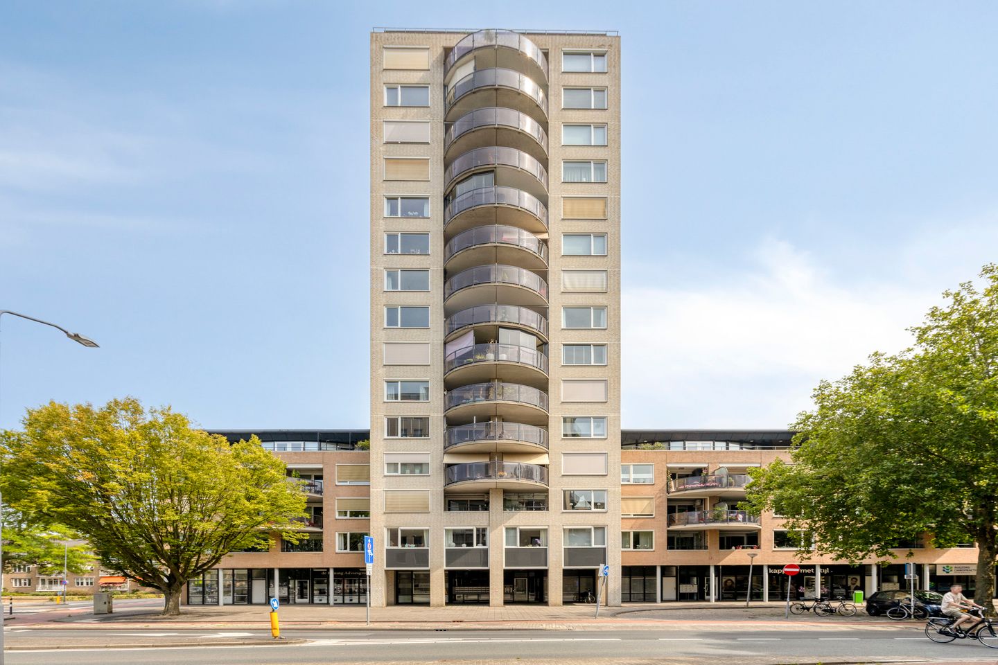 Foto 34 van Pettelaarseweg 182-M