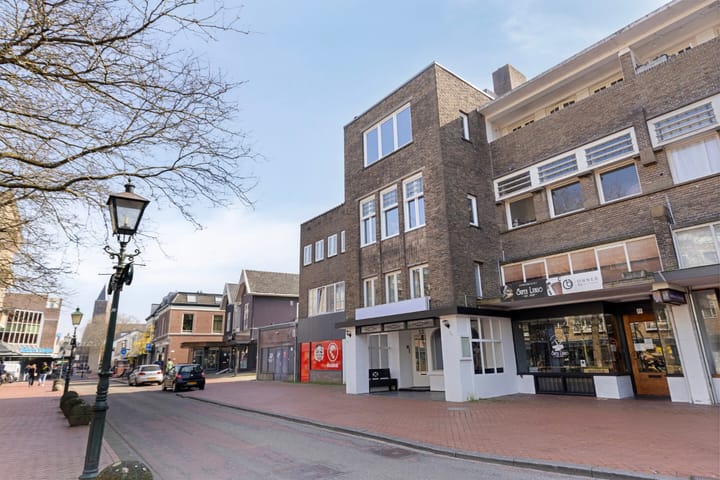 Foto 2 van Julianaplein 13-A