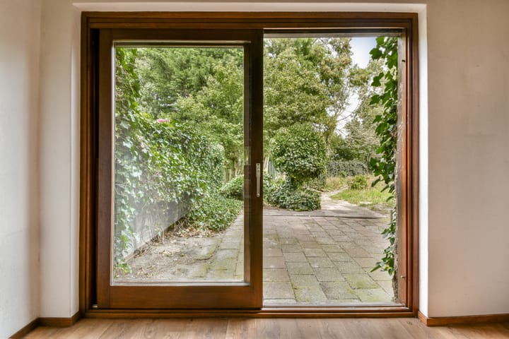 Photo 15 of Jhr. P.N. Quarles van Uffordlaan 15