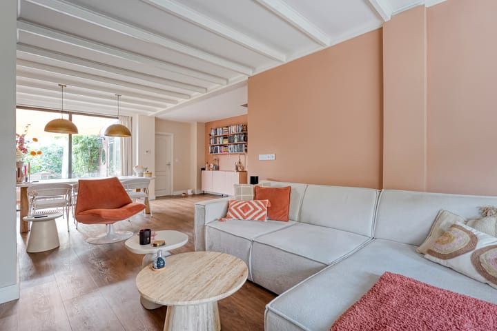 Photo 12 of Soembastraat 24