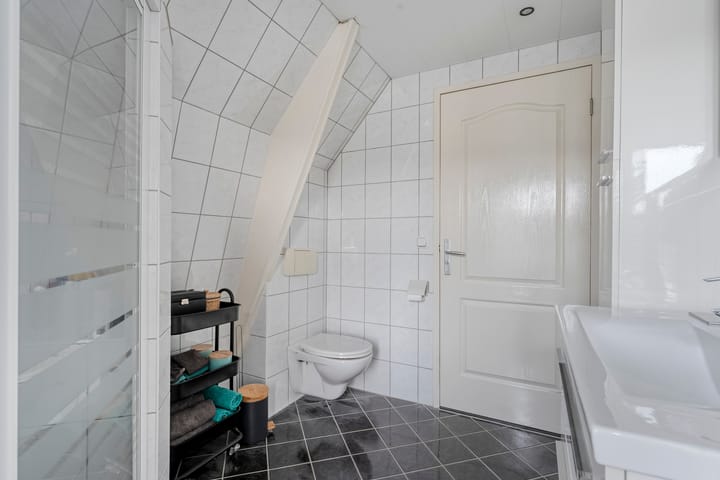 Photo 21 of Soembastraat 24