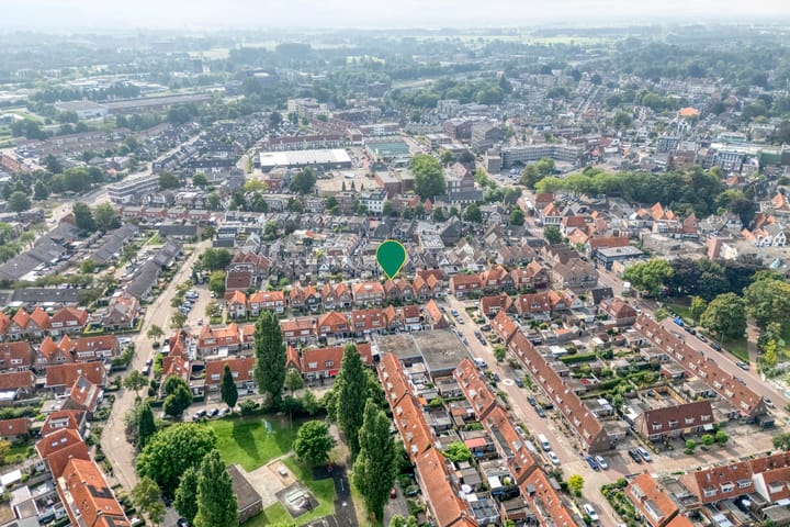 Photo 25 of Soembastraat 24