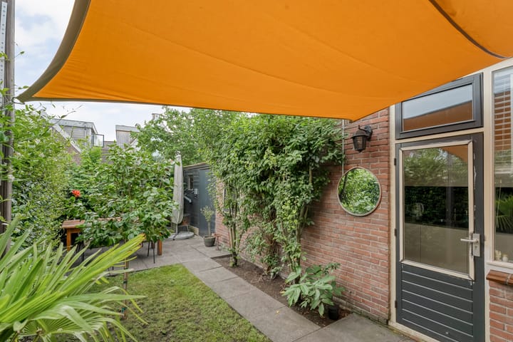 Photo 27 of Soembastraat 24