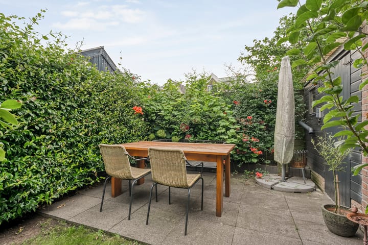 Photo 28 of Soembastraat 24