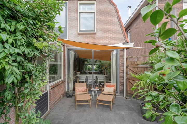 Photo 30 of Soembastraat 24