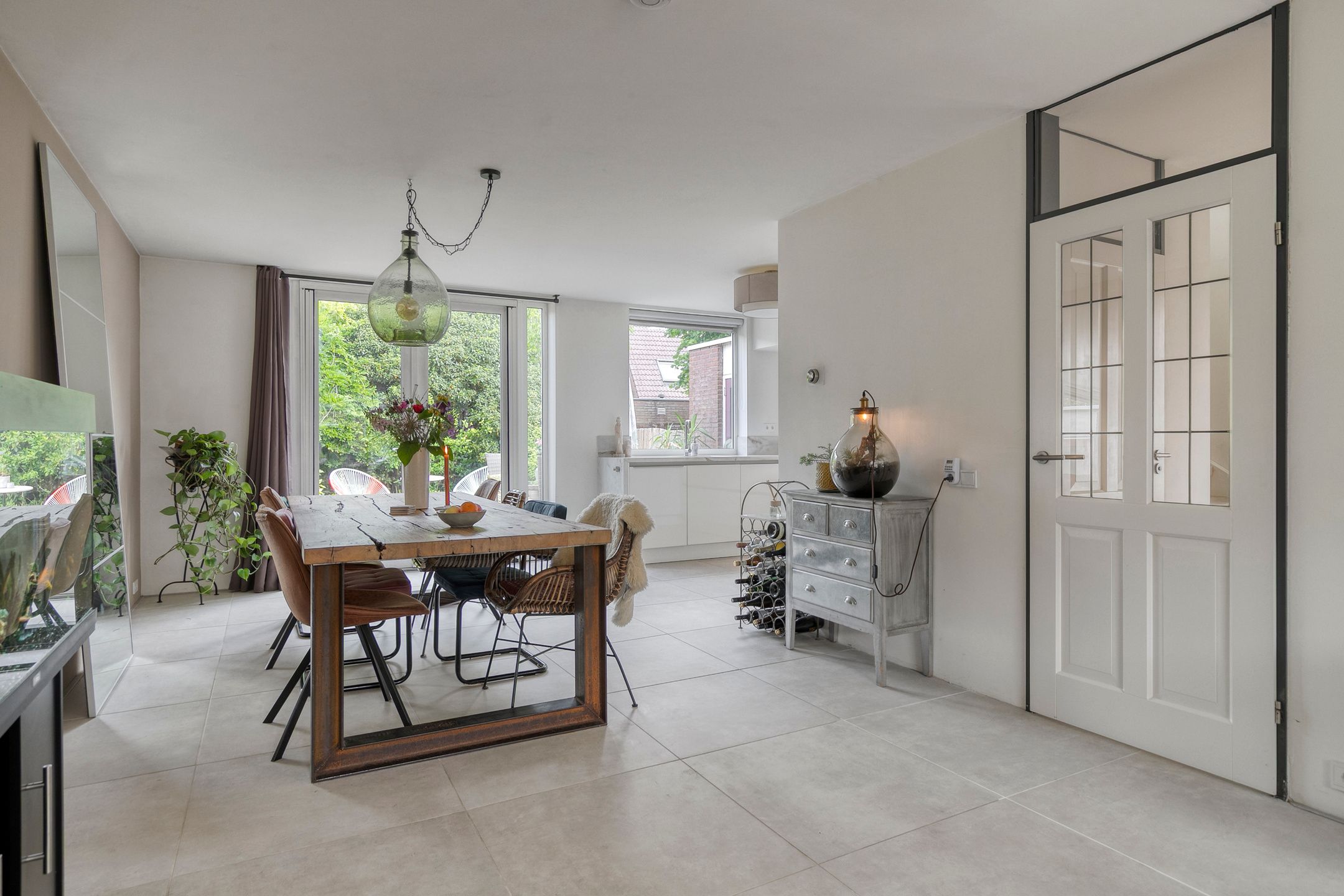 Photo 3 of Roerdomp 91