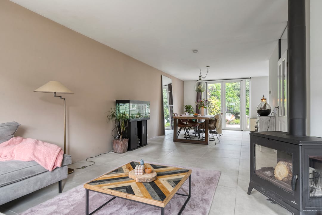 Photo 11 of Roerdomp 91