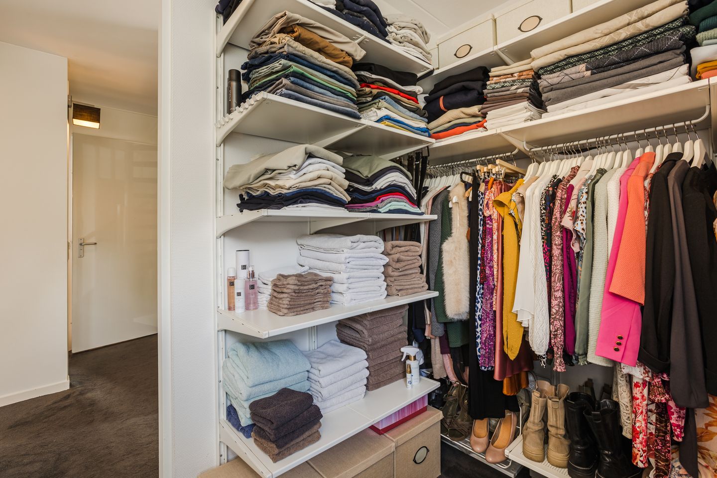 Photo 44 of Laan '40-'45 89