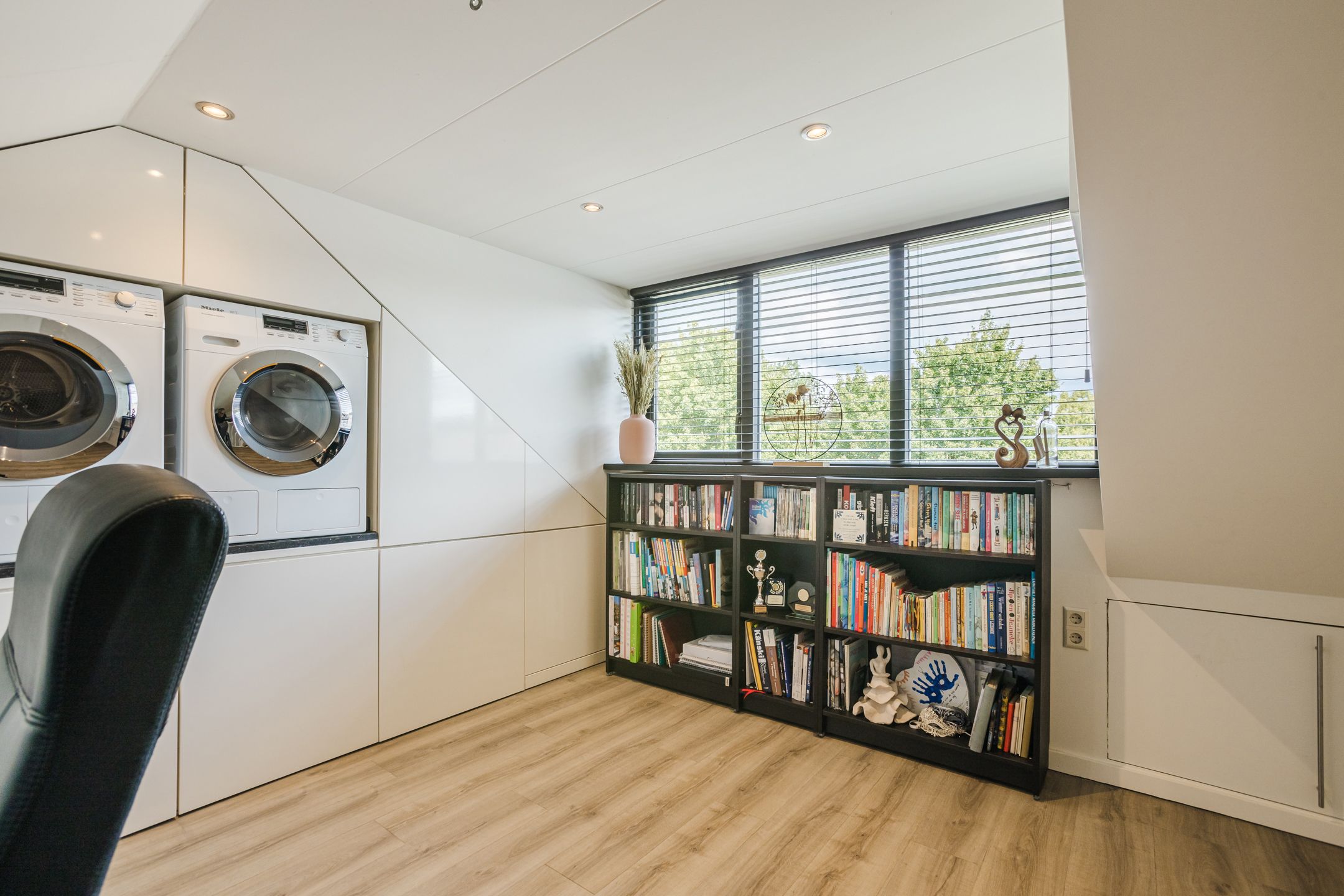 Photo 51 of Laan '40-'45 89