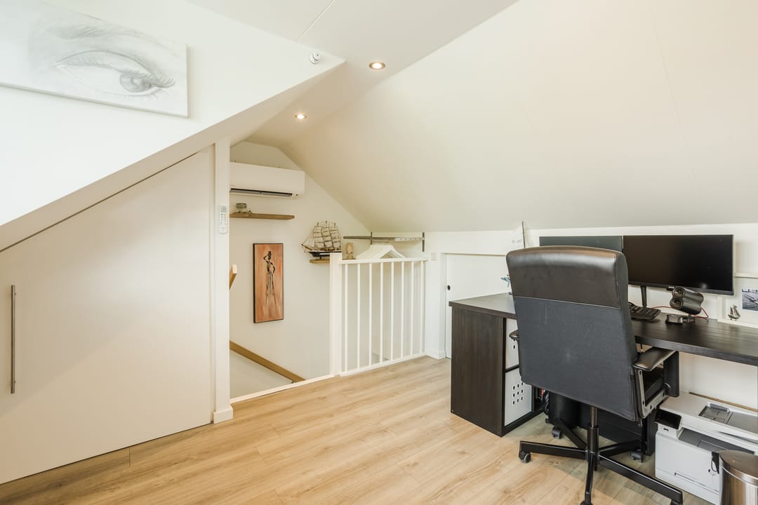 Photo 52 of Laan '40-'45 89