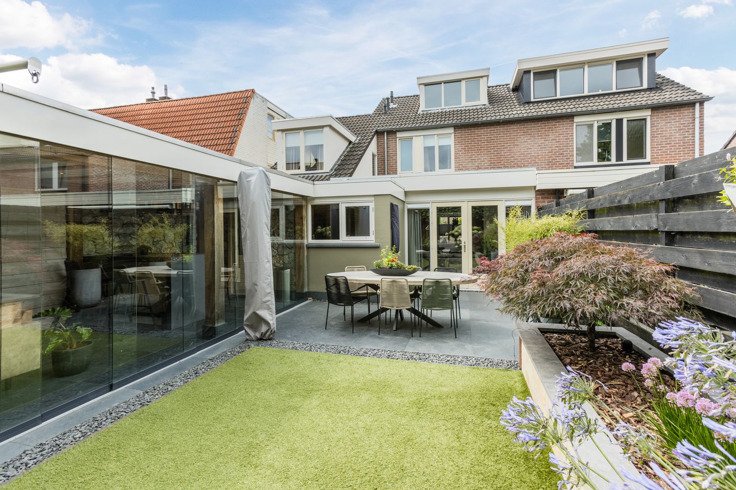 Photo 59 of Laan '40-'45 89